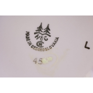 41135 CHODOV KUBEK Z RÓŻOWEJ PORCELANY KWIATY I ZŁOCENIA (5).jpg