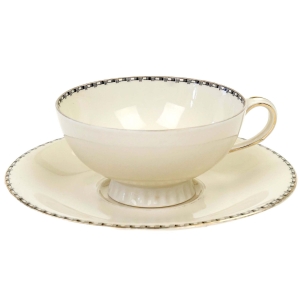 74112 SORAUŻARY A. HENNIG KOŚĆ SŁONIOWA I CZARNY OTOK FILIŻANKA ZE SPODKIEM (1).jpg