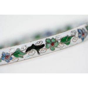 74425 CHINKA PIĘKNA BRANSOLETA EMALIA KOMÓRKOWA CLOISONNE BIAŁA KOLOROWE KWIATY (2).JPG