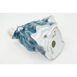 74755 ROYAL DOULTON FIGURKA NIEWIASTY FRAGRANCE HN 2334 (5).jpg
