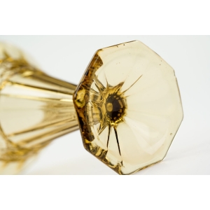 74757 BELGIA UROCZY BURSZTYNOWY WAZON ZE SZLACZKIEM RÓŻ (5).jpg