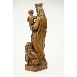 74909 ANTYCZNA FIGURA MATKI BOSKIEJ Z DZIECIĄTKIEM I LWEM Z TARCZĄ FLANDRII (5).jpg
