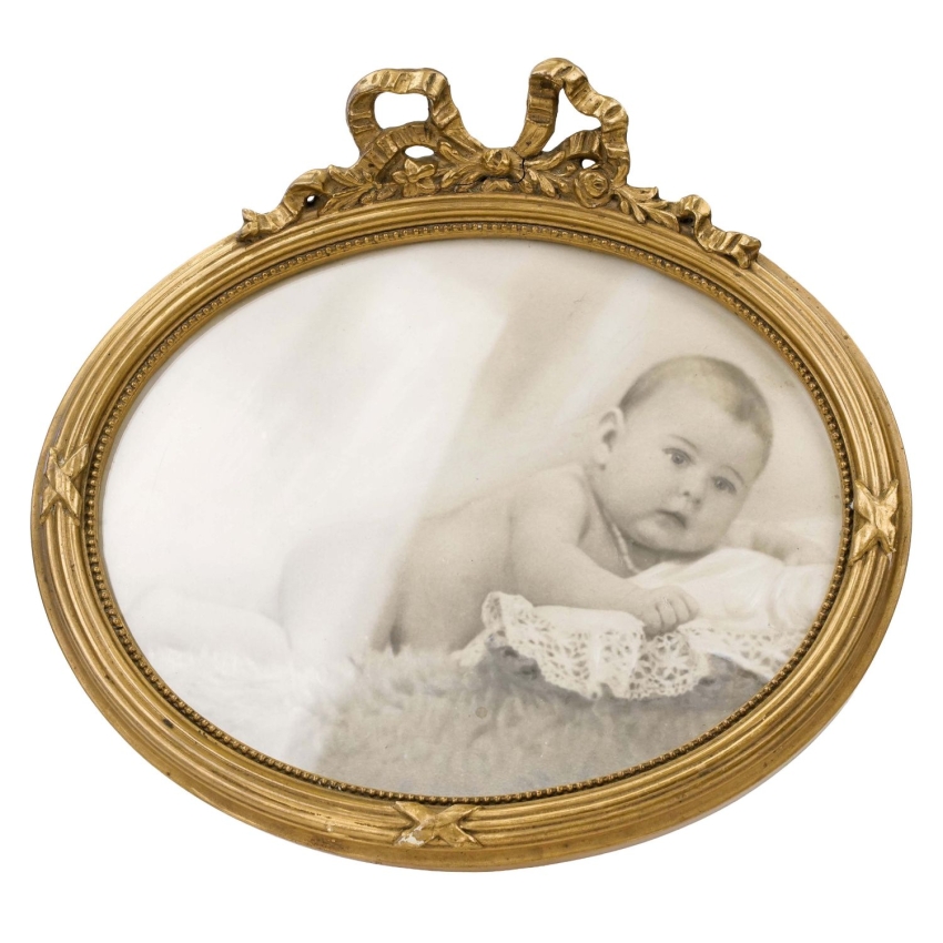 74929 PIĘKNA ZŁOTA RAMKA ZE STARĄ FOTOGRAFIĄ NIEMOWLAKA (1).jpg