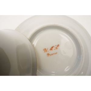 74984 FRANCJA VIRZON FILIŻANKA ZE SPODKIEM W BIELI W STYLU ART-DECO (5).jpg