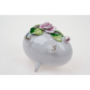 75997 WIELKANOC PORCELANOWE JAJO W STYLU DREZDEŃSKIM NA NÓŻKACH PLASTYCZNE RÓŻE (4).jpg