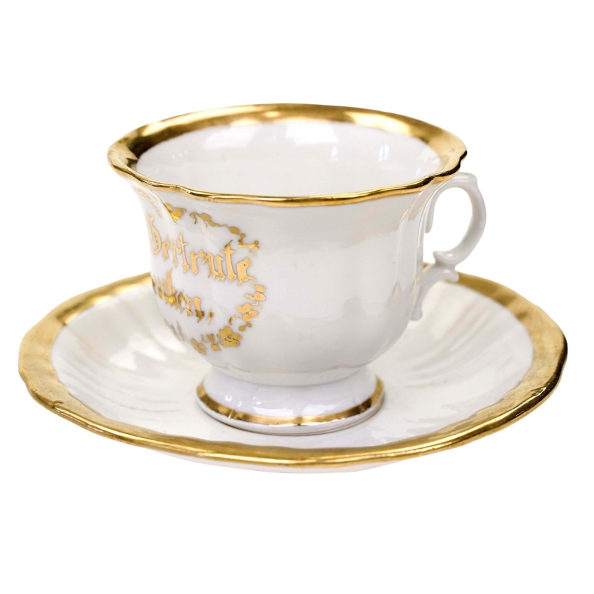 76093 BIEDERMEIER OKOLICZNOŚCIOWA FILIŻANKA ZE SPODKIEM BIEL I ZŁOCENIA (1).jpg