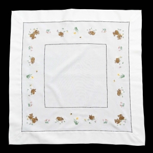76158 WIELKANOC JASNY KREM OBRUS ZAJĄCE I ŻONKILE 85 X 84 CM (1).jpg