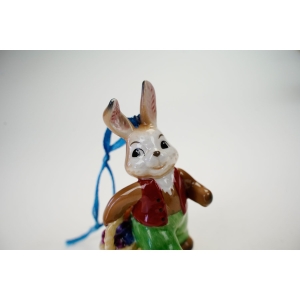76196 WIELKANOC GOEBEL FIGURKA ZAJĄCA Z KOSZYCZKIEM DO ZAWIESZENIA (2).jpg