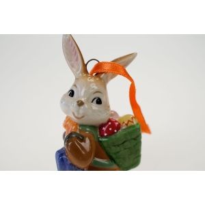 76198 WIELKANOC GOEBEL FIGURKA ZAJĄCA Z KOSZEM PISANEK DO ZAWIESZENIA (2).jpg