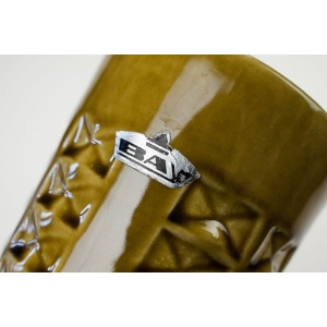 76227 BAY KERAMIK OCHROWY WAZON Z GEOMETRYCZNY RELIEFEM (7).jpg