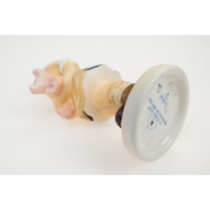 76259 GOEBEL I. HUMMEL FIGURKA DZIEWCZYNKI ZE ŚWINKĄ (4).jpg