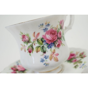 76264 ROYAL ALBERT MOSS ROSE ŚLICZNA ŚNIADANIÓWKA (3).jpg