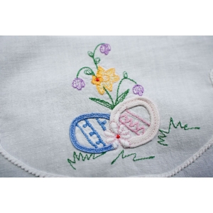76272 WIELKANOC PŁÓTNO HAFTY I AŻURKI OBRUS 79 X 77 CM (4).jpg