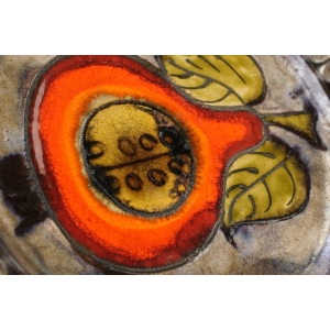 76366 NAŚCIENNY TALERZ CERAMICZNY W STYLU VINTAGE Z GRUSZKĄ (2).jpg