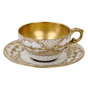 ROYAL DOULTON CUDOWNA MALEŃKA FILIŻANKA ZE SPODKIEM