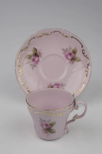 41525 LEANDER ELA FILIŻANKA ZE SPODKIEM Z RÓŻOWEJ PORCELANY RÓŻE (4).jpg