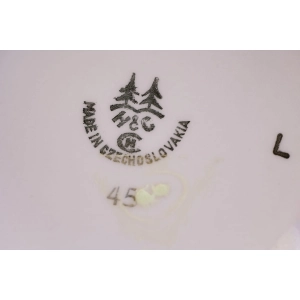 41135 CHODOV KUBEK Z RÓŻOWEJ PORCELANY KWIATY I ZŁOCENIA (5).jpg