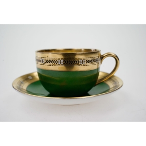 76524 FILIŻANKA ZIELONA MOKKA ZE SPODKIEM ZE ZŁOTYM SZLACZKIEM (2).jpg