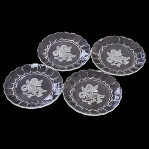 ZĄBKOWICE KOMPLET 4 TALERZY Z KUPIDYNAMI AMORKAMI