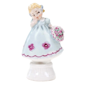 76560 ZABYTKOWA FIGURKA DZIEWCZYNKI Z BUKIETEM KWIATÓW (1).jpg