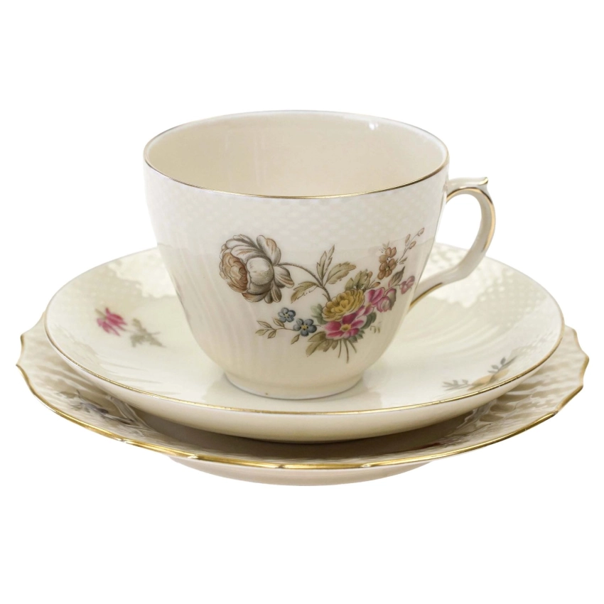 76648 ROYAL COPENHAGEN KOŚĆ SŁONIOWA ŚNIADANIÓWKA KOLOROWE KWIATY (1).jpg