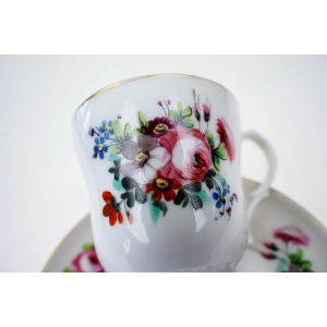 76808 BIEDERMEIER ZABYTKOWA FILIŻANKA ZE SPODKIEM RĘCZNIE MALOWANE KWIATY (3).jpg