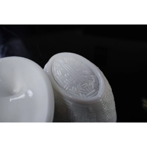 76868 LATTIMO MALUTKA TŁUŚCIUTKA KURKA POJEMNIK MASELNICA W BIELI WYS. 9 CM (6).jpg