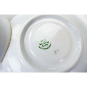 76906 M.Z. ALTROHLAU ŚNIADANIÓWKA RÓŻE I FIOŁKI (5).jpg