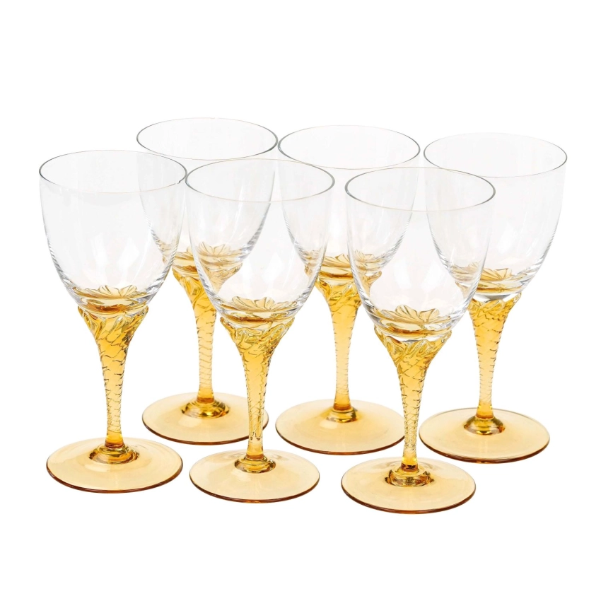 76951 CZECHOSŁOWACJA KOMPLET 6 KIELISZKÓW NA BURSZTYNOWYCH SPIRALNYCH NÓŻKACH (1).jpg