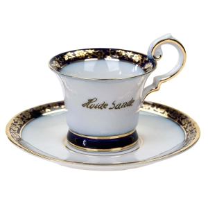 MARTINRODA KOLEKCJONERSKA MOKKA FILIŻANKA ZE SPODKIEM Z KOBALTOWO-ZŁOTYM SZLACZKIEM