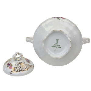 77109 SCHIRNDING ŁADNA CUKIERNICZKA KOLOROWE KWIATY I ZŁOCENIA (6).png