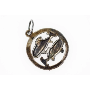 77165 SREBRO DELIKATNY WISIOREK ZNAK ZODIAKU RYBY WAGA 0,9 G (3).jpg