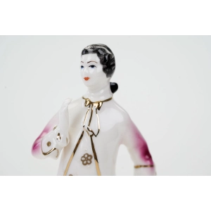77192 JEZELA DAMA W KAPELUSZU RĘCZNIE MALOWANA FIGURKA (2).jpg