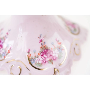 77225 CHODOV LENKA ŚWIECZNIK Z RÓŻOWEJ PORCELANY KOLOROWE BUKIECIKI I ZŁOCENIA (3).jpg
