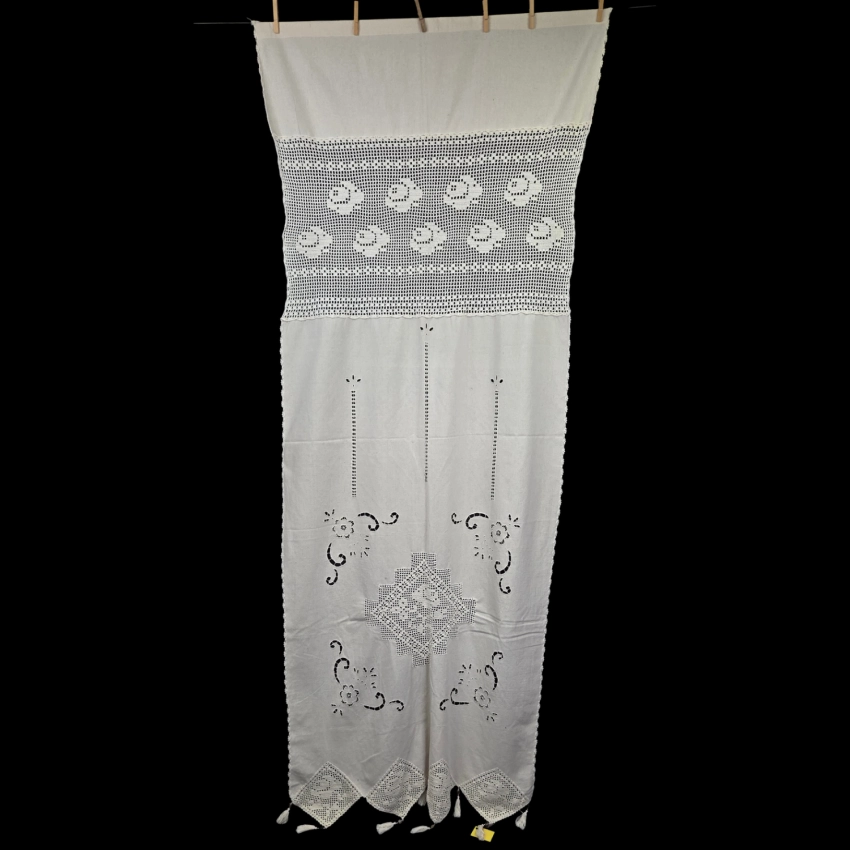 77346 BAWEŁNIANA ZASŁONKA PANEL BAWEŁNA I SZYDEŁKOWE WSTAWKI 215 X 86 CM (1).jpg