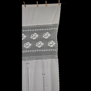 77346 BAWEŁNIANA ZASŁONKA PANEL BAWEŁNA I SZYDEŁKOWE WSTAWKI 215 X 86 CM (3).jpg