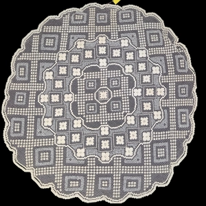 77351 FILET OWALNY OBRUS W KREMOWYM KOLORZE 160 X 135 CM (1).jpg
