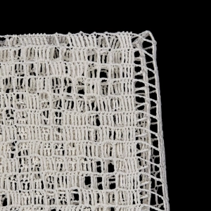 77368 SZYDEŁKO MAŁA FIRANECZKA W GWIAZDKI W BIELI 118 X 56 CM (6).jpg