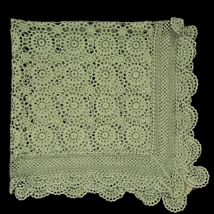 77371 KORONKA SZYDEŁKOWA OBRUS W ROZETY W ZIELENI ŚLICZNOŚCI 81 X 79 CM (4).jpg