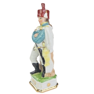 77407 CAPODIMONTE FIGURA NAPOLEOŃSKIEGO ŻOŁNIERZA PORCELANOWA FIGURA II (3).jpg