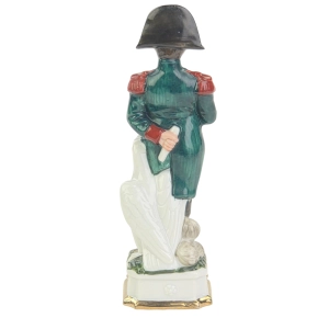 77408 CAPODIMONTE DUŻA FIGURA NAPOLEON Z PTAKIEM STATUETKA PORCELANOWA (5).jpg