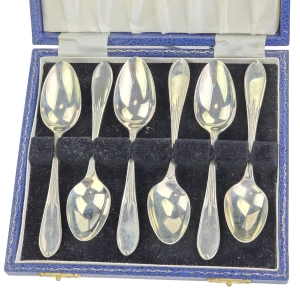 77461 ALPAKA KOMPLET ŁYŻEK DO HERBATY W KASETCE (2).jpg