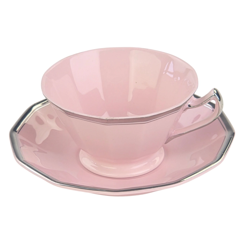 77722 CHODOV GRANIASTA FILIŻANKA ZE SPODKIEM Z RÓŻOWEJ PORCELANY CUDEŃKO SREBRZENIA (1).jpg