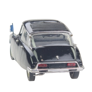77747 SOLIDO CITROEN DS 19 Z 1963 ROKU MODEL W SKALI 118 (7).jpg