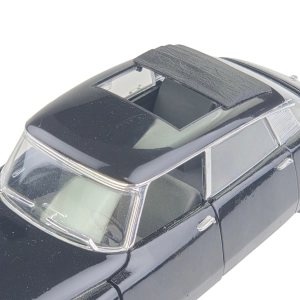 77747 SOLIDO CITROEN DS 19 Z 1963 ROKU MODEL W SKALI 118 (8).jpg