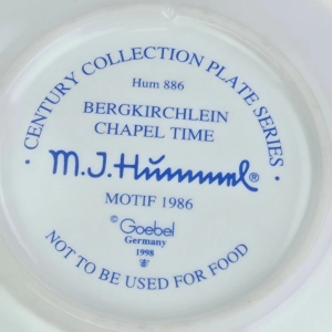 77760 GOEBEL I. HUMMEL MINI TALERZ Z DZIEWCZYNKĄ (7).jpg