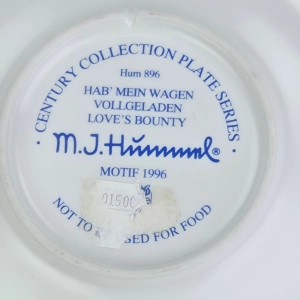 77761 GOEBEL I. HUMMEL MINI TALERZ DZIECI Z WÓZKIEM (5).jpg