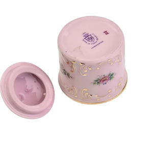 77804 STRUŽNA POJEMNIK MAŁE PUZDERKO Z RÓŻOWEJ PORCELANY W RÓŻYCZKI (6).jpg