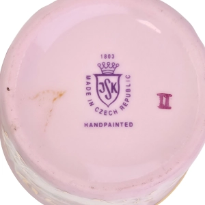 77804 STRUŽNA POJEMNIK MAŁE PUZDERKO Z RÓŻOWEJ PORCELANY W RÓŻYCZKI (7).jpg