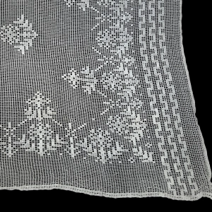 77897 SZYDEŁKO BIAŁY OBRUS FIRANKA CIEKAWY WZÓR 165 X 140 CM (3).jpg